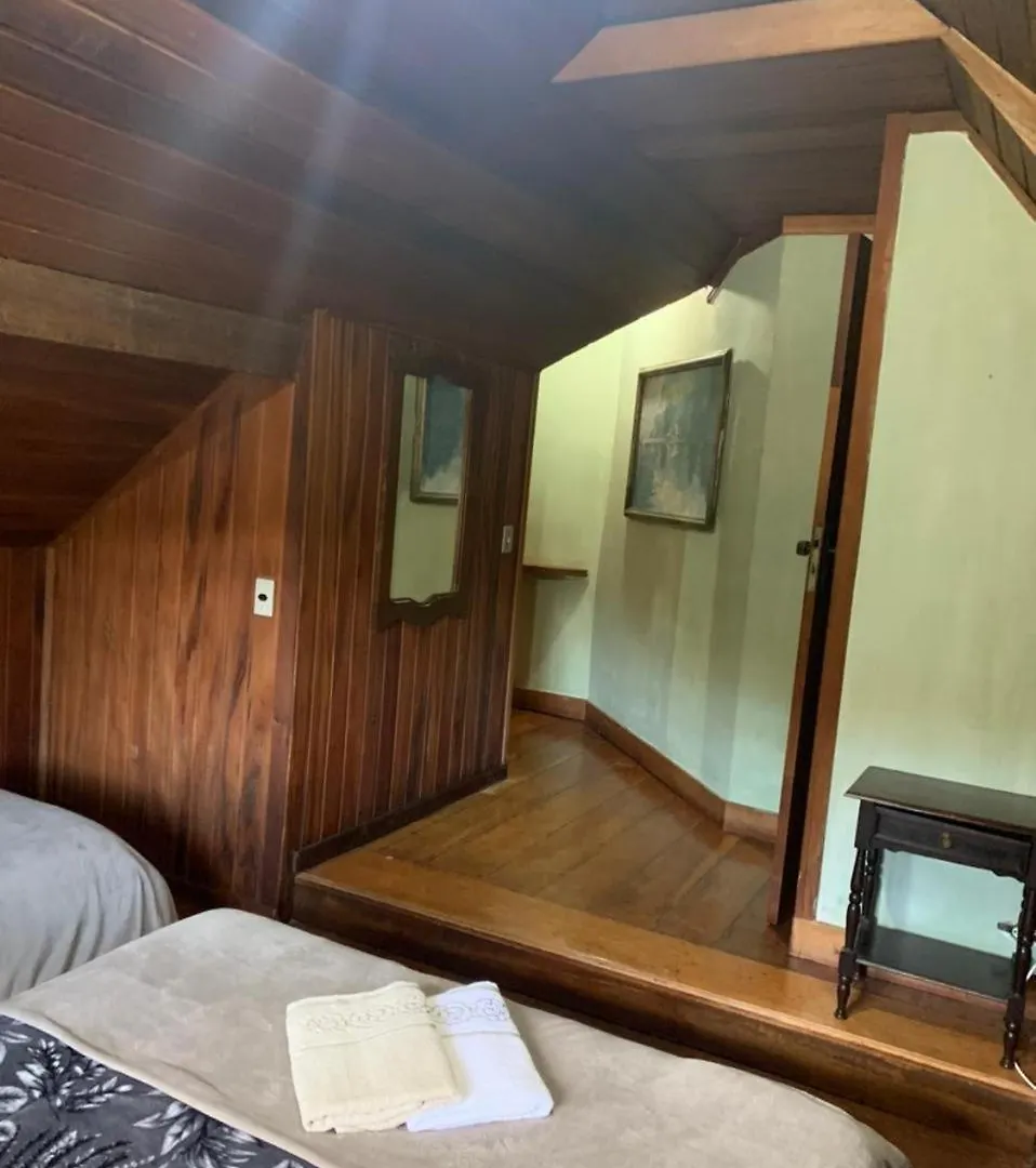 مبيت وإفطار Campos do Jordão Casa Vivenda Da Lua 0*,  البرازيل